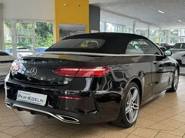 Gebraucht Mercedes E400 AMG line 340 PS (250 kW) 2019 Schwarz Cabrio