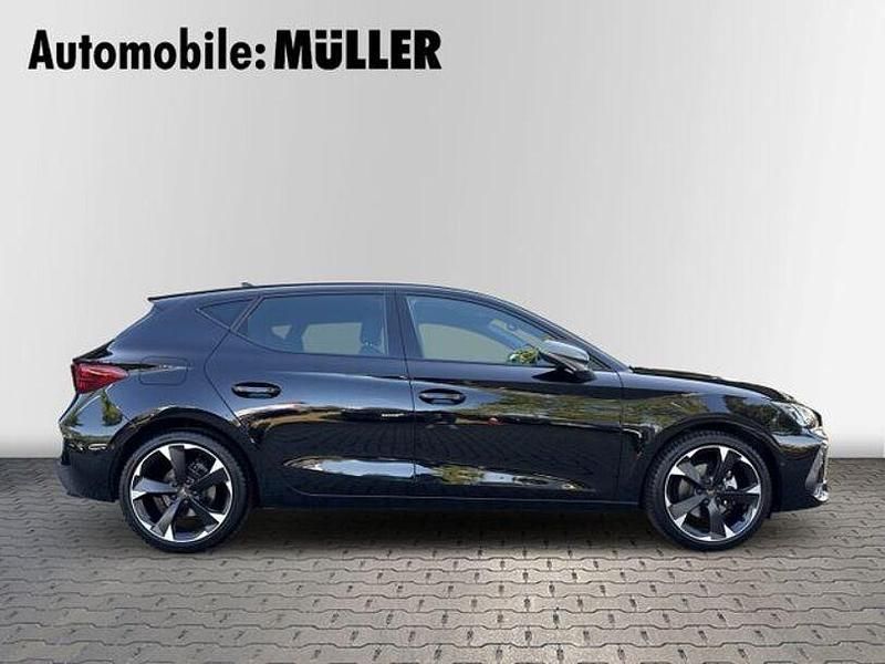 Second-hand Cupra Leon 150 CP (110 kW) 2024 Negru Berlinǎ