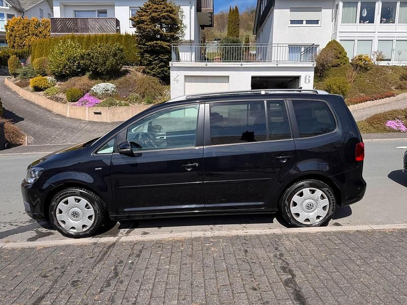 Gebraucht VW Touran Life 2014 Schwarz Van / Kleinbus
