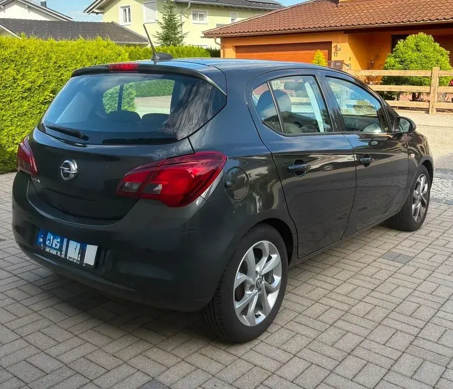 Gebraucht Opel Corsa Selection 90 PS (66 kW) 2017 Grau Kleinwagen