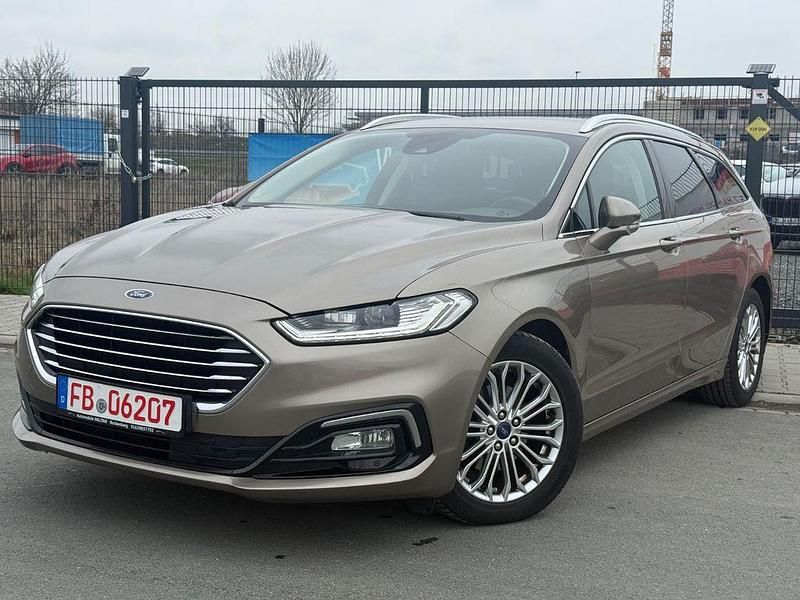 Gebraucht Ford Mondeo Titanium 190 PS (139 kW) 2020 Gold Limousine