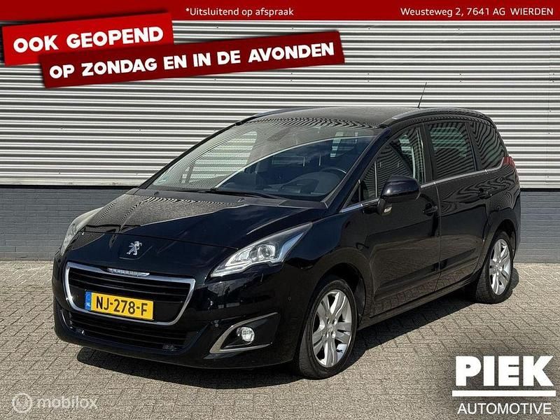 Schwarz Gebraucht 2016 Peugeot 5008 Allure Van / Kleinbus | 6.799 € (Fairer Preis) - Bild 1/3
