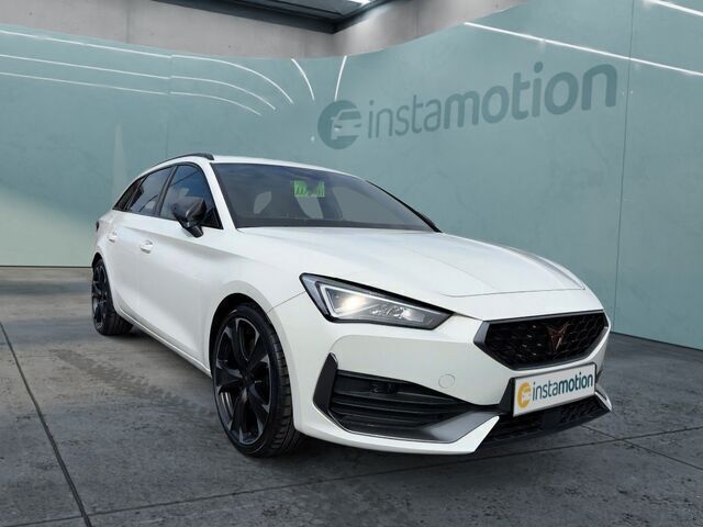 Weiß Gebraucht 2022 Seat Leon Van / Kleinbus | 25.640 € (Fairer Preis) - Bild 1/2