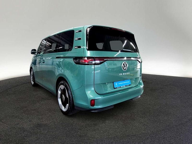 Gebraucht VW ID. Buzz Pro 210 kW (286 PS) 2025 Bay leaf green metallic Van / Kleinbus