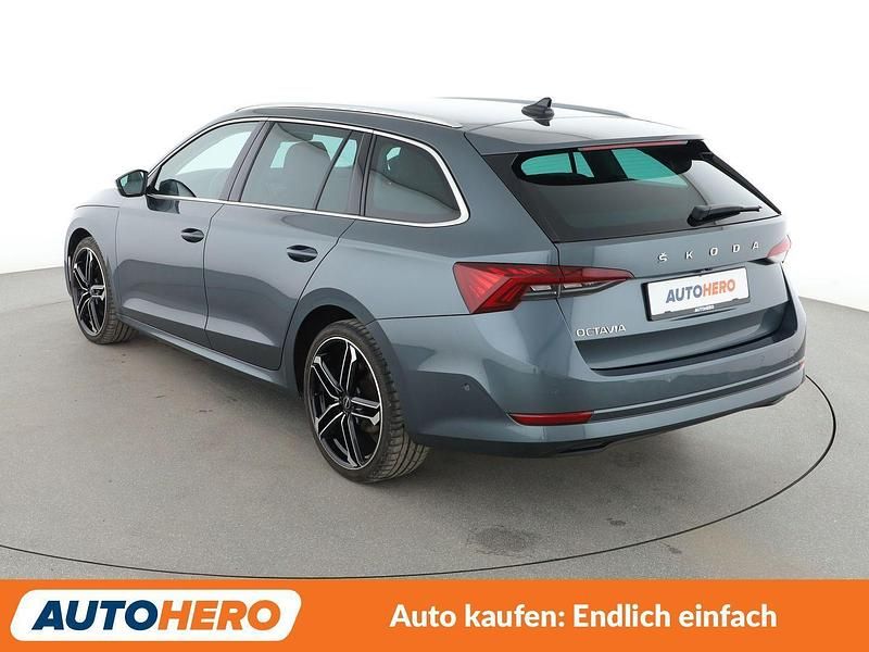 Second-hand Skoda Octavia First Edition 150 CP (110 kW) 2020 Gri Break
