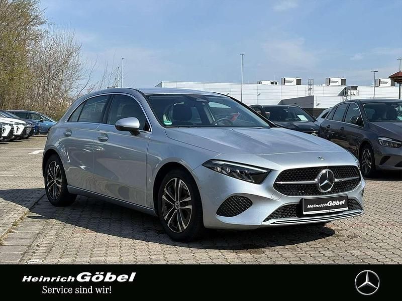 Gebraucht Mercedes A180 Progressive 136 PS (100 kW) 2024 Silber Limousine