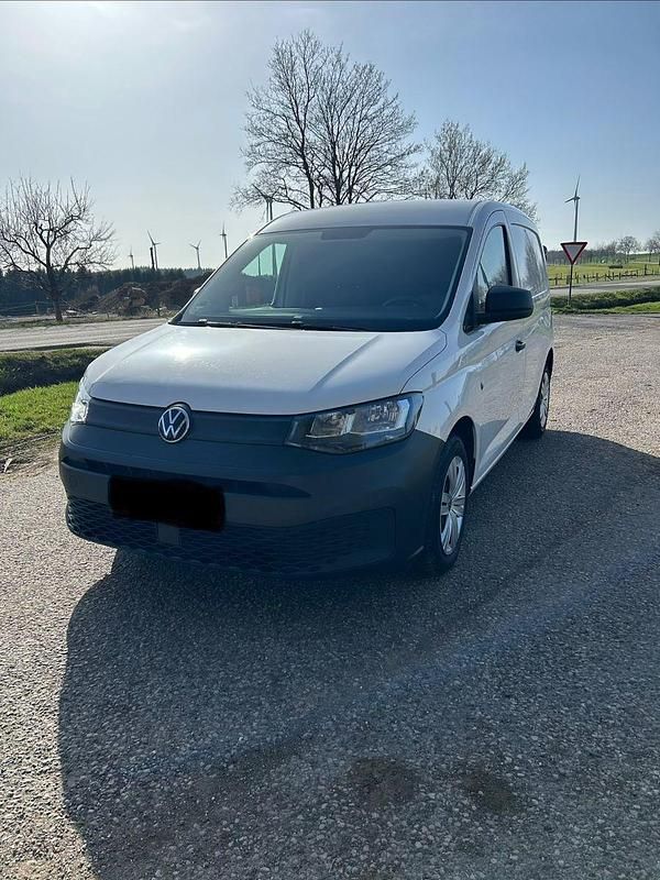 Gebraucht VW Caddy 102 PS (75 kW) 2021 Weiß Van / Kleinbus