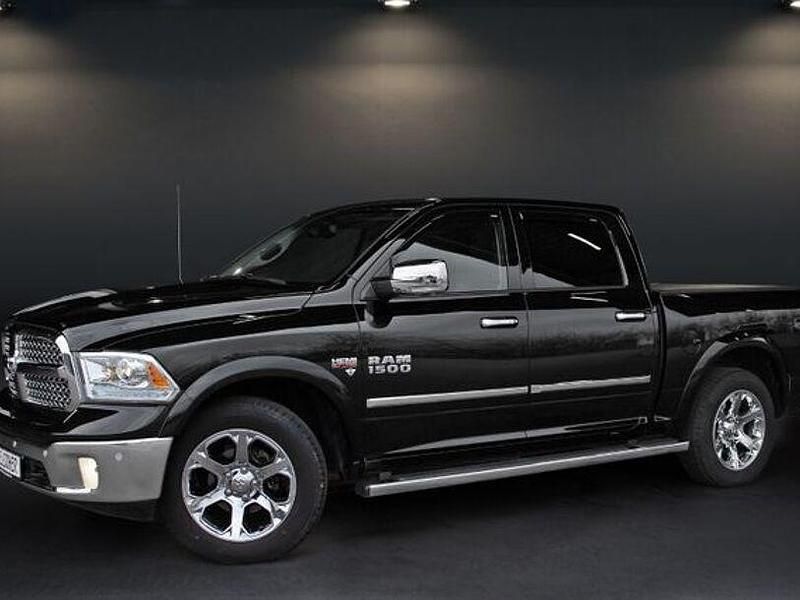 Gebraucht Dodge Ram 401 PS (294 kW) 2014 Braun Abholung
