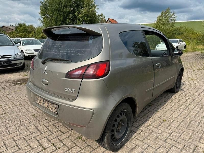 Gebraucht Mitsubishi Colt Motion 75 PS (55 kW) 2008 Grau Kleinwagen