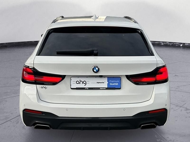 Gebraucht BMW 530 M Sport 286 PS (210 kW) 2021 Weiß Kombi
