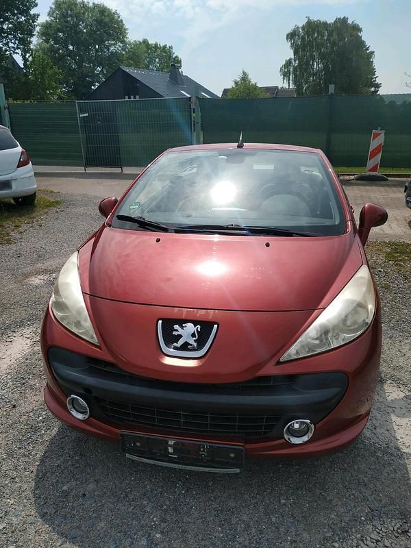 Gebraucht Peugeot 207 CC 120 PS (88 kW) 2007 Rot Cabrio