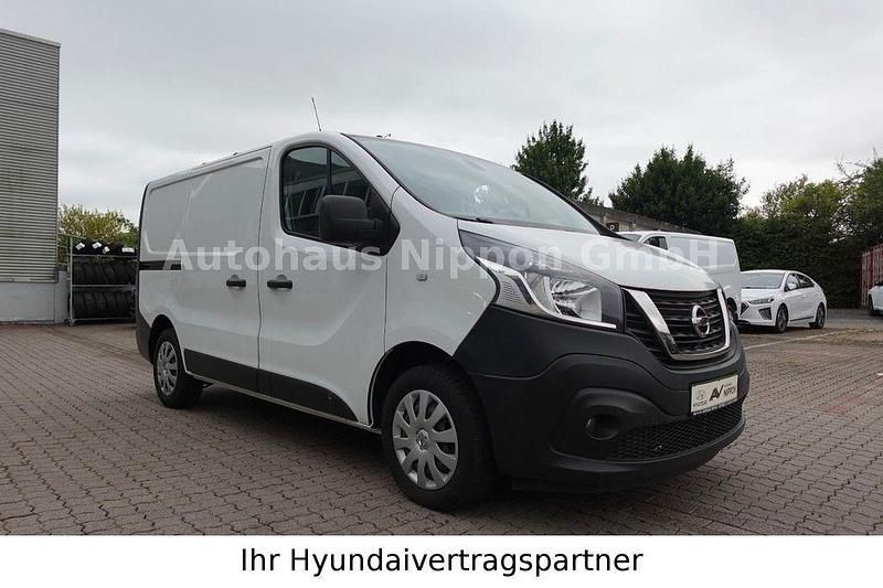 Weiß Gebraucht 2019 Nissan NV300 Comfort Van | 14.950 € (Guter Preis) - Bild 1/4