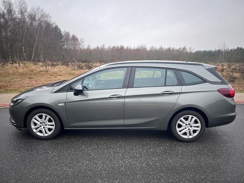 Gebraucht Opel Astra Active 105 PS (77 kW) 2017 Grau Kombi
