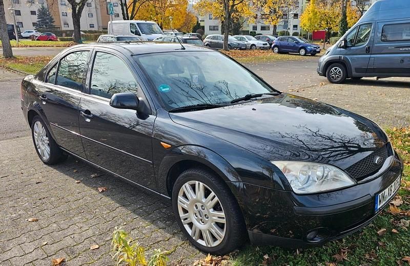 Schwarz Gebraucht 2002 Ford Mondeo Limousine | 1.800 € (Teuer) - Bild 1/4