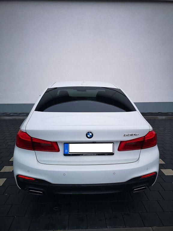 Gebraucht BMW 530e iPerformance 252 PS (185 kW) 2019 Weiß Limousine