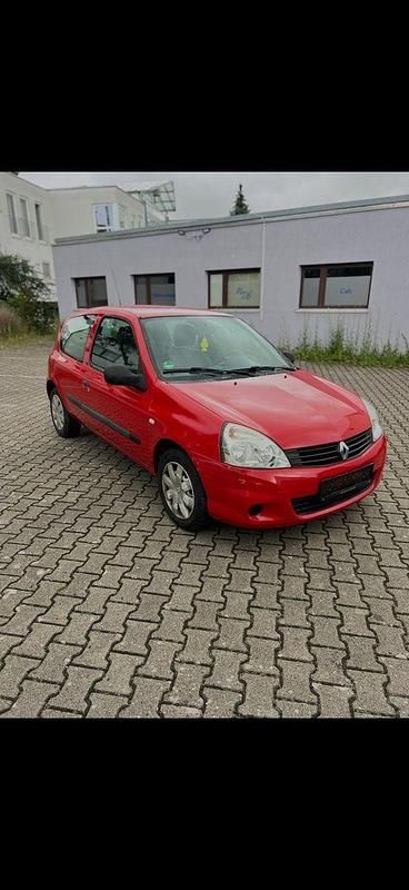 Gebraucht Renault Clio II 58 PS (42 kW) 2010 Rot Limousine
