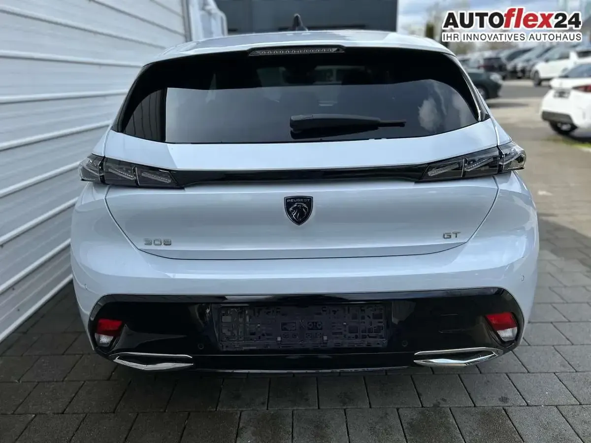 Neu Peugeot 308 GT 145 PS (106 kW) 2025 Okenite weiß Limousine