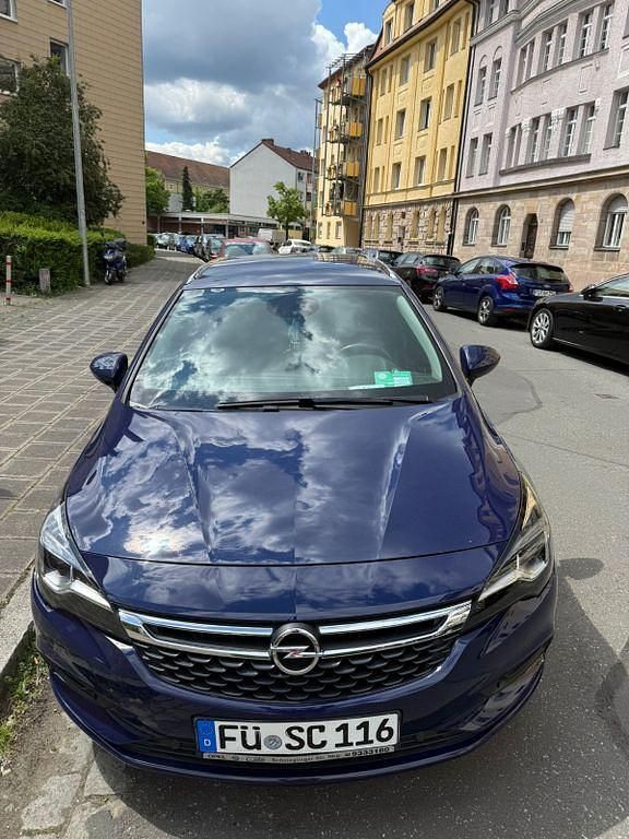 Blau Gebraucht 2017 Opel Astra Edition Kombi | 11.000 € (Fairer Preis) - Bild 1/4