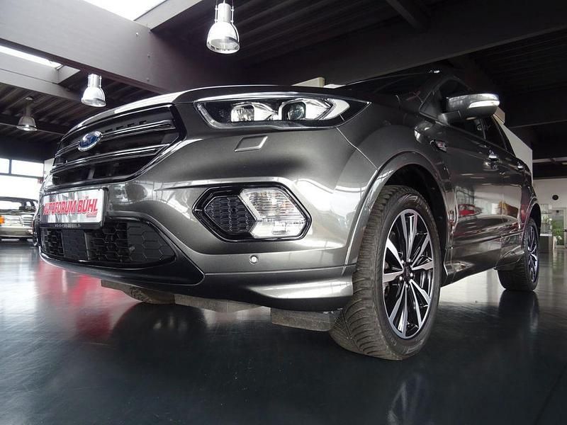 Grau Gebraucht 2019 Ford Kuga ST-Line SUV | 19.480 € (Fairer Preis) - Bild 1/4