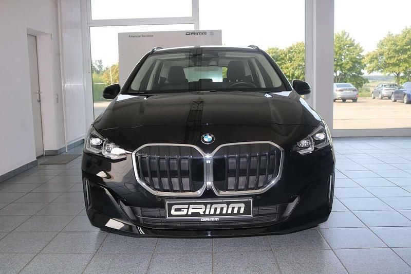 Gebraucht BMW 216 122 PS (89 kW) 2024 Schwarz ii/bonnet fluid black Van / Kleinbus