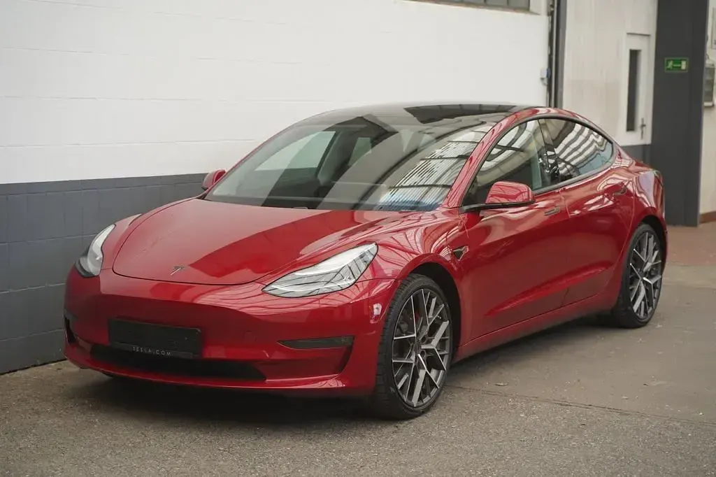 Gebraucht Tesla Model 3 Performance 359 kW (489 PS) 2019 Rot Limousine