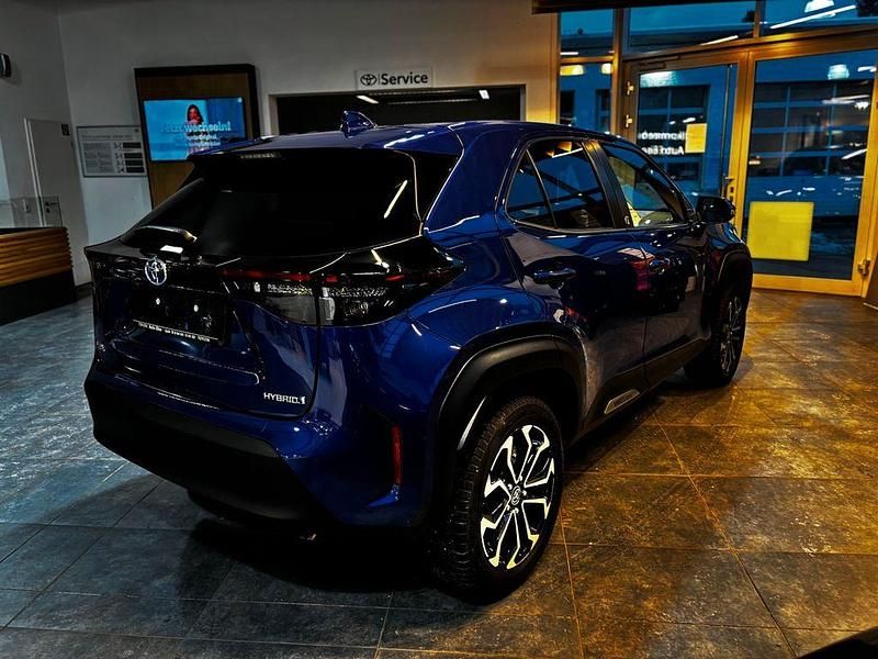Gebraucht Toyota Yaris Cross Team 116 PS (85 kW) 2023 Blau SUV