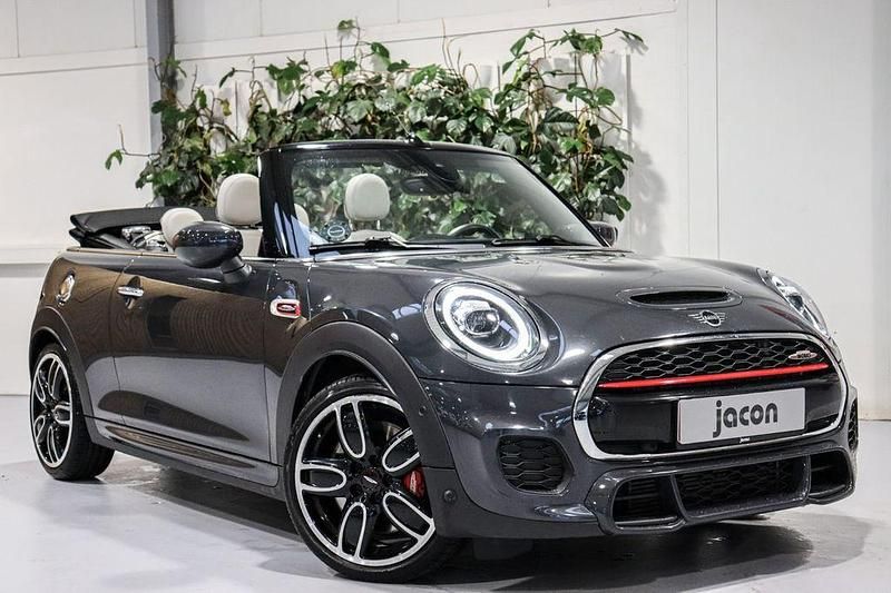 Gebraucht Mini John Cooper Works 231 PS (169 kW) 2021 Grau Kleinwagen