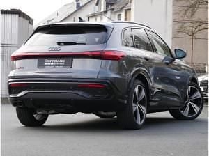 Second-hand Audi Q5 Edition .1 204 CP (150 kW) 2025 Gri SUV