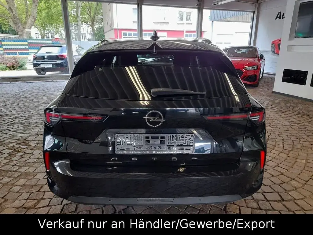 Gebraucht Opel Astra Edition 110 PS (80 kW) 2024 Schwarz Kleinwagen