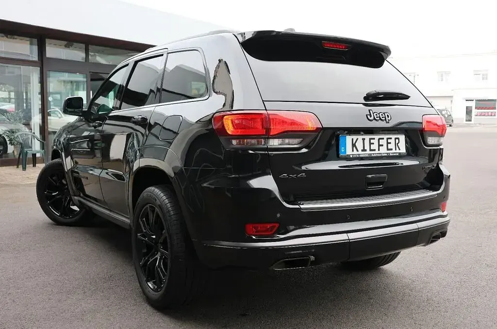Gebraucht Jeep Grand Cherokee Limited 296 PS (217 kW) 2020 Diamond black crystal pearl co SUV