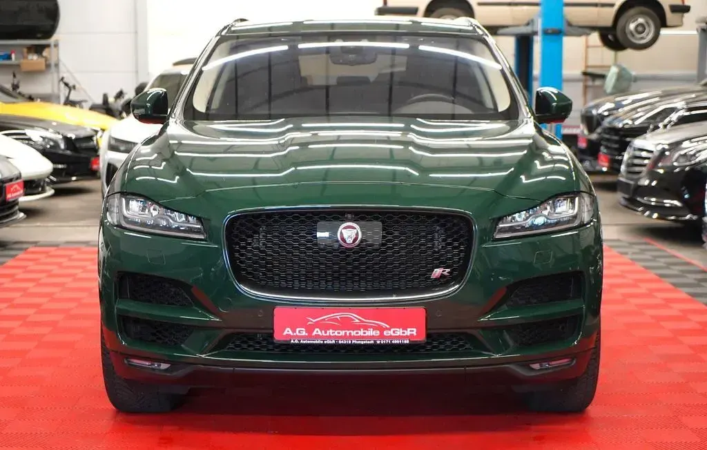 Używany Jaguar F-Pace 250 KM (183 kW) 2018 Zielony SUV