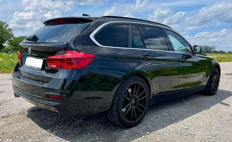 Gebraucht BMW 335 Luxury Line 313 PS (230 kW) 2017 Schwarz Kombi