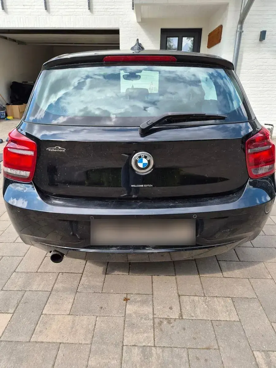 Gebraucht BMW 114 102 PS (75 kW) 2013 Schwarz Kleinwagen