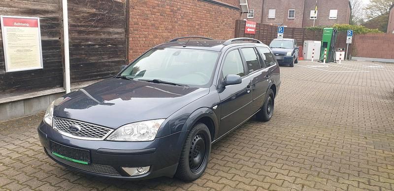 Gebraucht Ford Mondeo 125 PS (91 kW) 2007 Grau Kombi