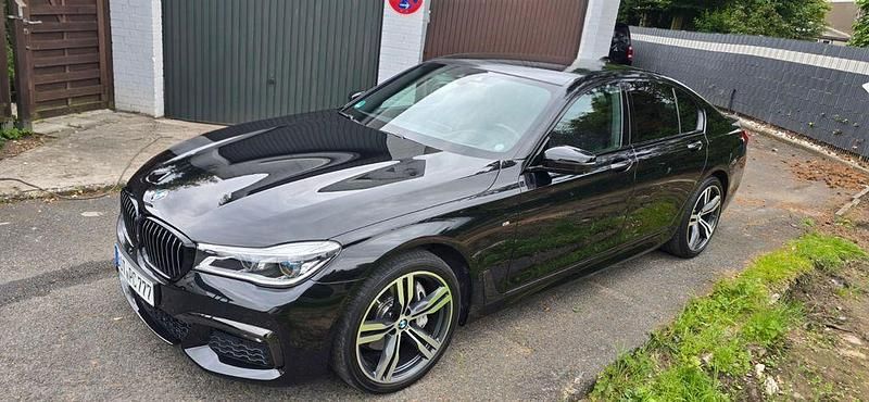 Schwarz Gebraucht 2019 BMW 740 Efficient Dynamics Limousine | 37.900 € (Superpreis) - Bild 1/4
