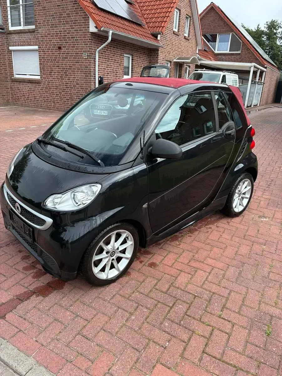 Gebraucht Smart ForTwo Cabrio 71 PS (52 kW) 2013 Schwarz Cabrio