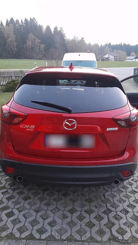 Second-hand Mazda CX-5 175 CP (128 kW) 2016 Roșu SUV
