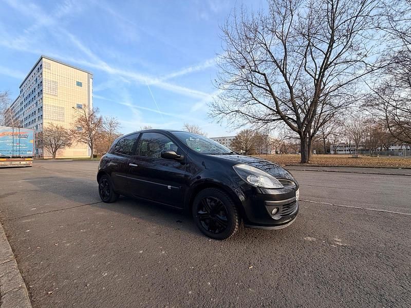 Gebraucht Renault Clio II 111 PS (81 kW) 2006 Schwarz Kleinwagen