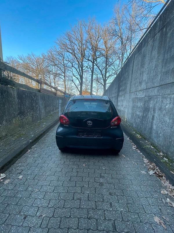 Gebraucht Toyota Aygo 67 PS (49 kW) 2008 Andere farben Kleinwagen