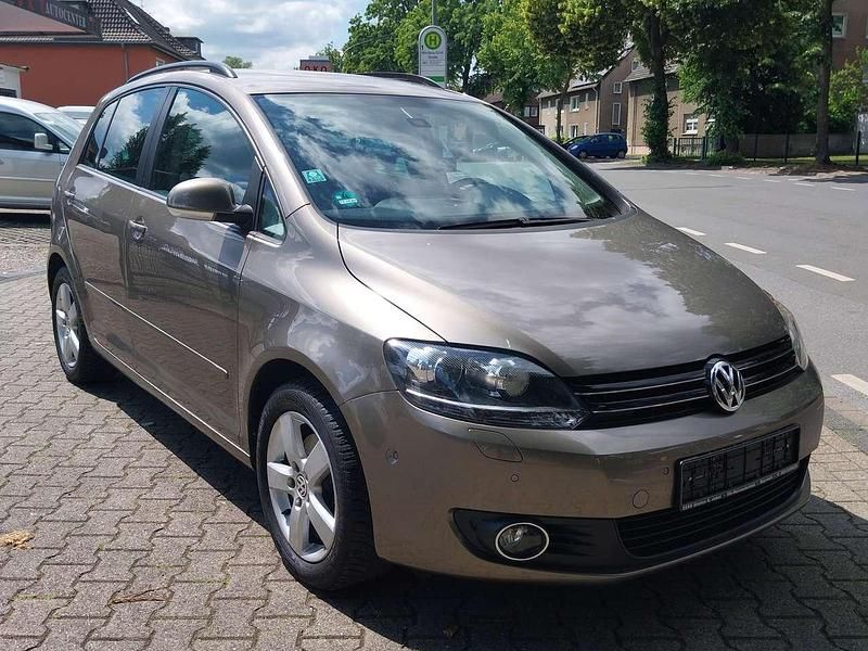 Kaschmirbraun metallic Gebraucht 2010 VW Golf Plus Cross Team Van / Kleinbus | 7.999 € (Fairer Preis) - Bild 1/4