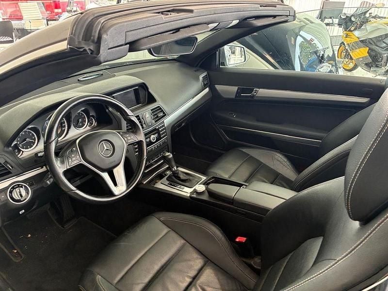 Gebraucht Mercedes E200 184 PS (135 kW) 2012 Silber Cabrio