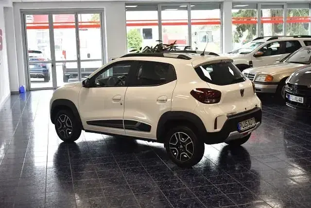 Usata Dacia Spring Comfort Plus 70 kW (96 CV) 2022 Bianco Utilitaria