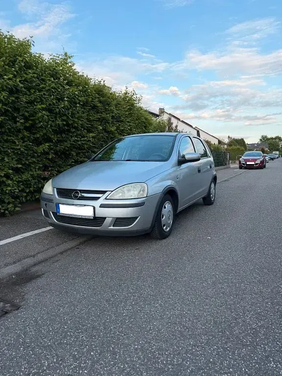 Gebraucht Opel Corsa 75 PS (55 kW) 2003 Silber Kleinwagen