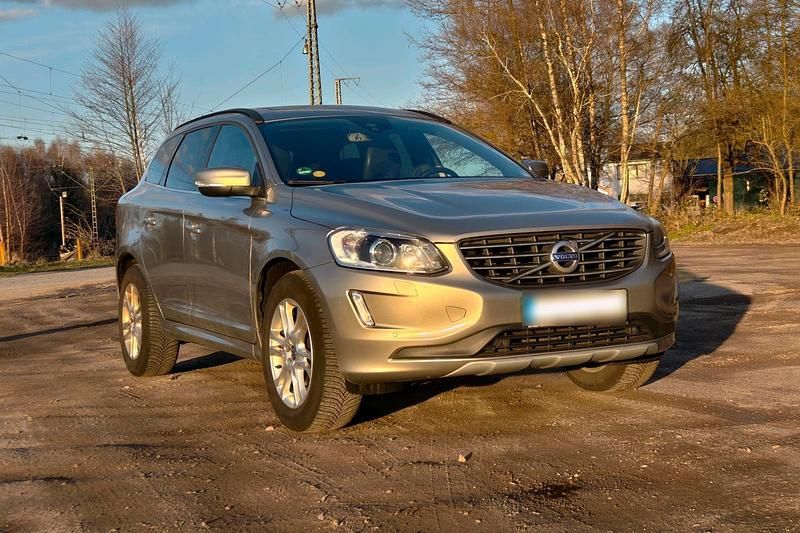 Gebraucht Volvo XC60 Summum 190 PS (139 kW) 2016 Grau SUV