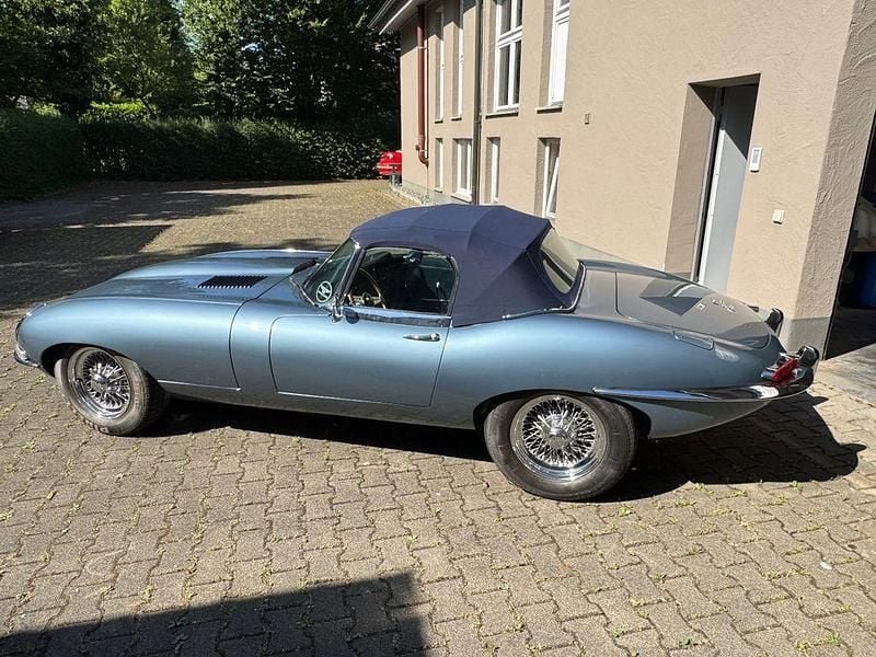 Gebraucht Jaguar E-Type 256 PS (188 kW) 1965 Blau Cabrio