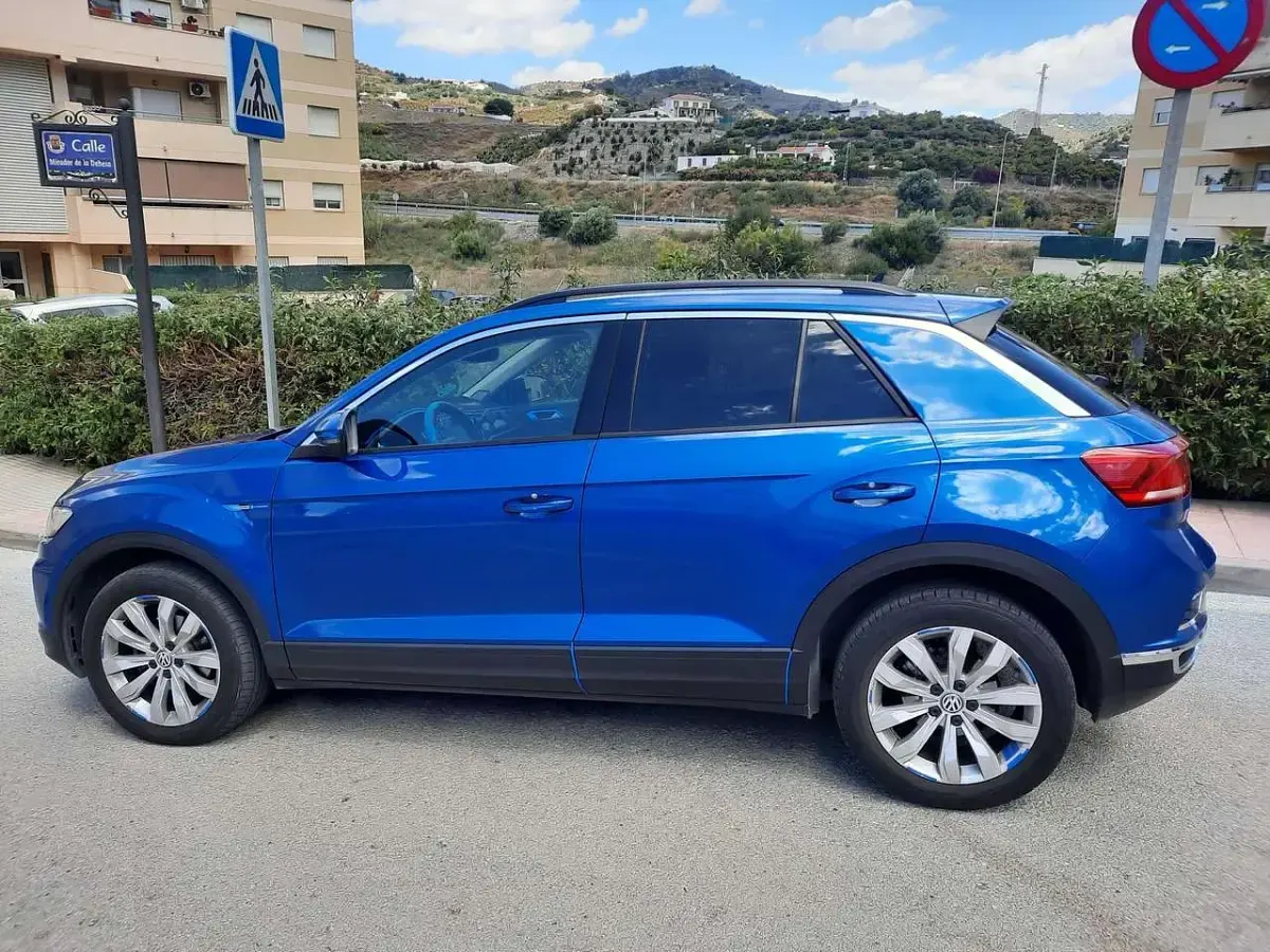 Gebraucht VW T-Roc 150 PS (110 kW) 2019 Blau SUV