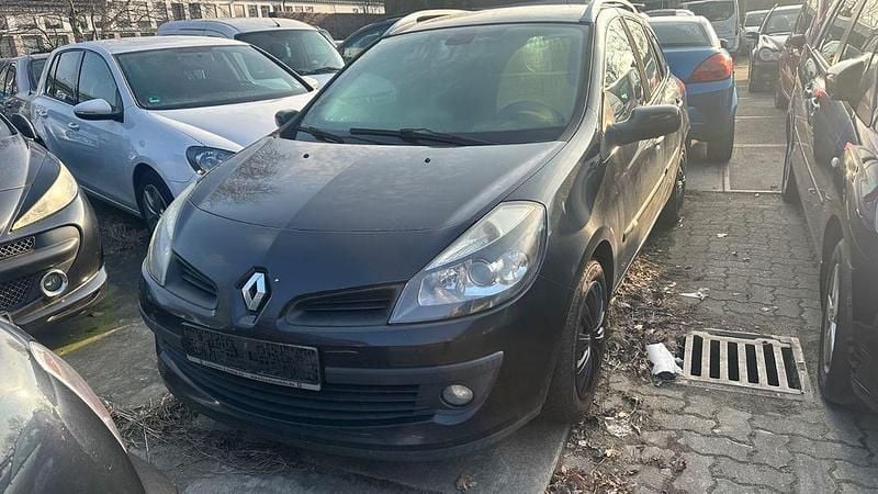 Schwarz Gebraucht 2008 Renault Clio II Dynamique Limousine | 1.500 € (Fairer Preis) - Bild 1/4