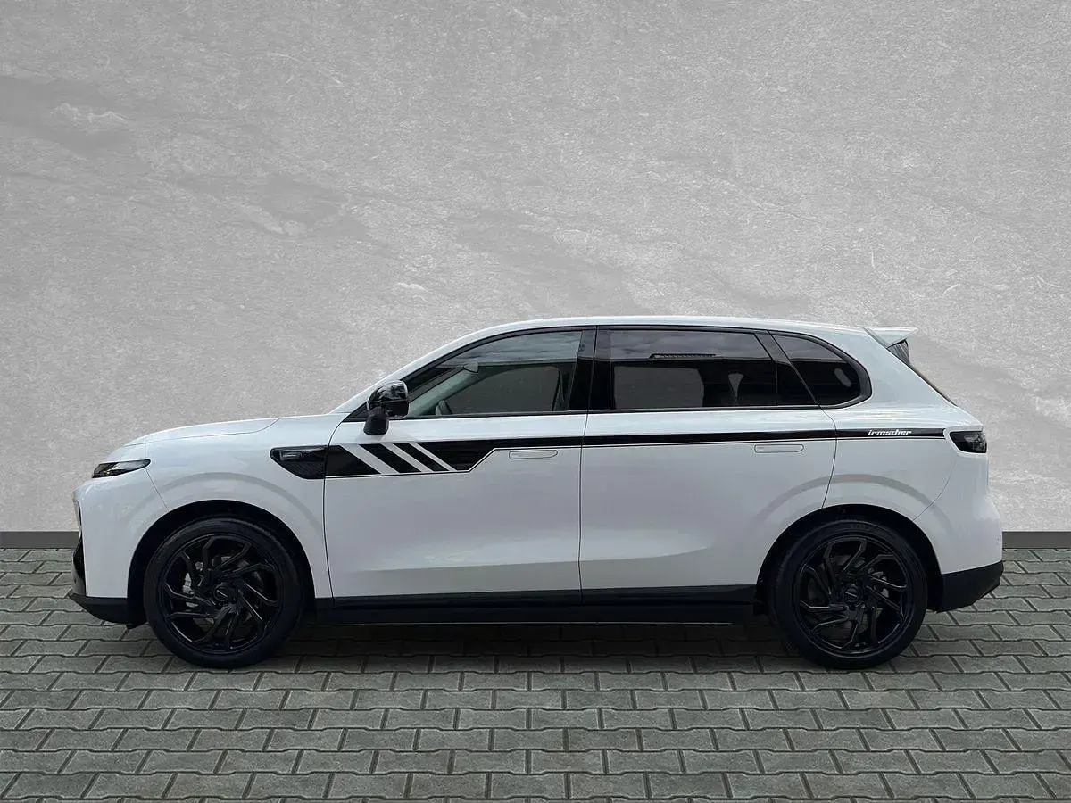 Neu Leapmotor B10 160 kW (218 PS) 2026 Light white SUV