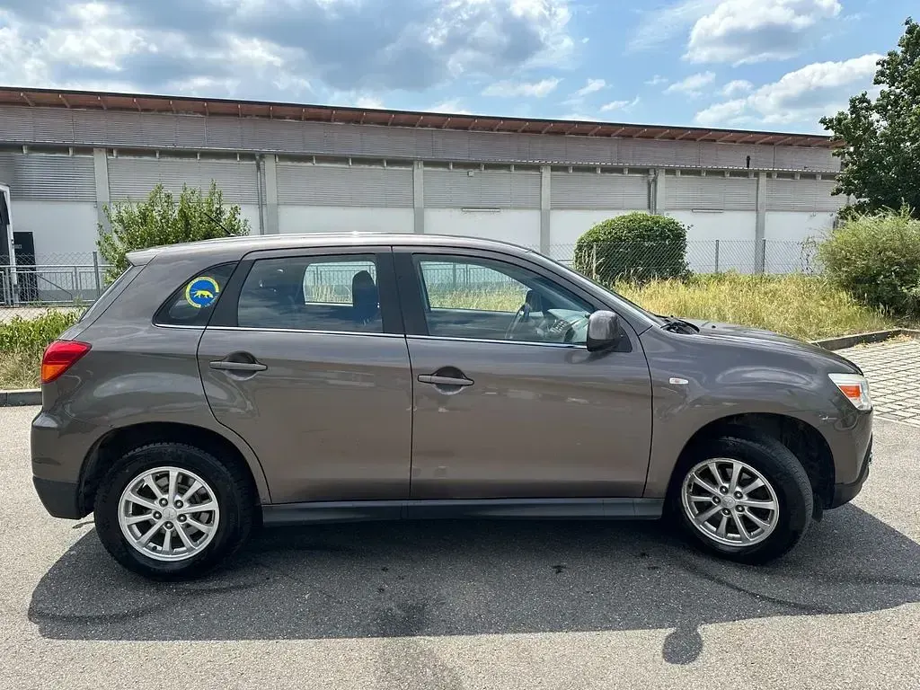 Gebraucht Mitsubishi ASX Invite 150 PS (110 kW) 2011 Braun SUV