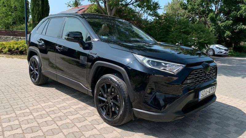 Schwarz Gebraucht 2020 Toyota RAV4 Hybrid Edition SUV | 28.990 € (Etwas zu teuer) - Bild 1/4